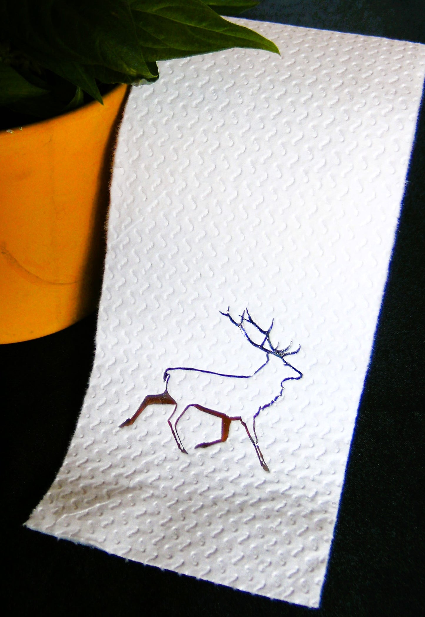 "Hirsch" auf Weiß