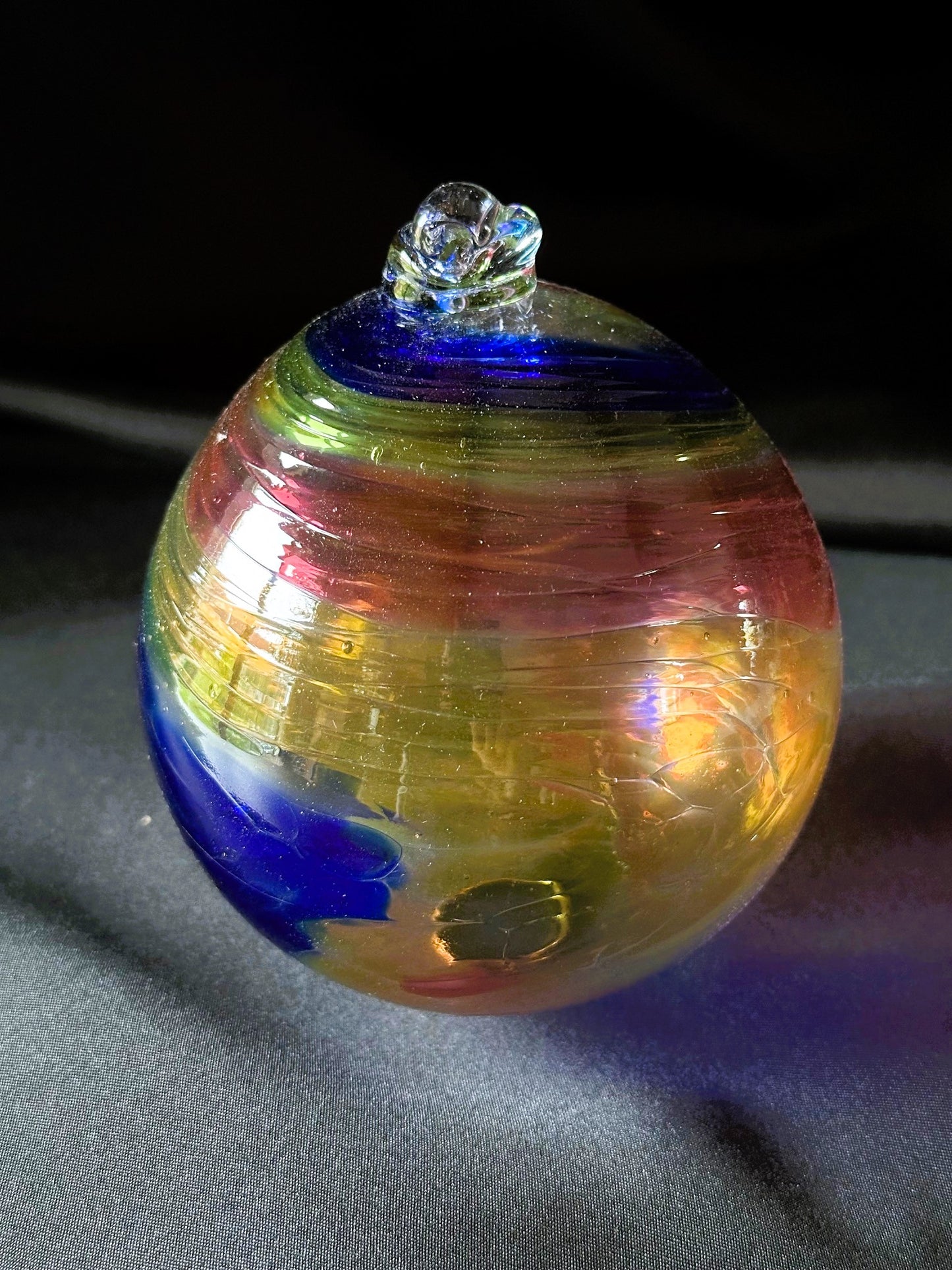 Mundgeblasene-Glaskugel - 3 farbiges Unikat mit Aufhängöse