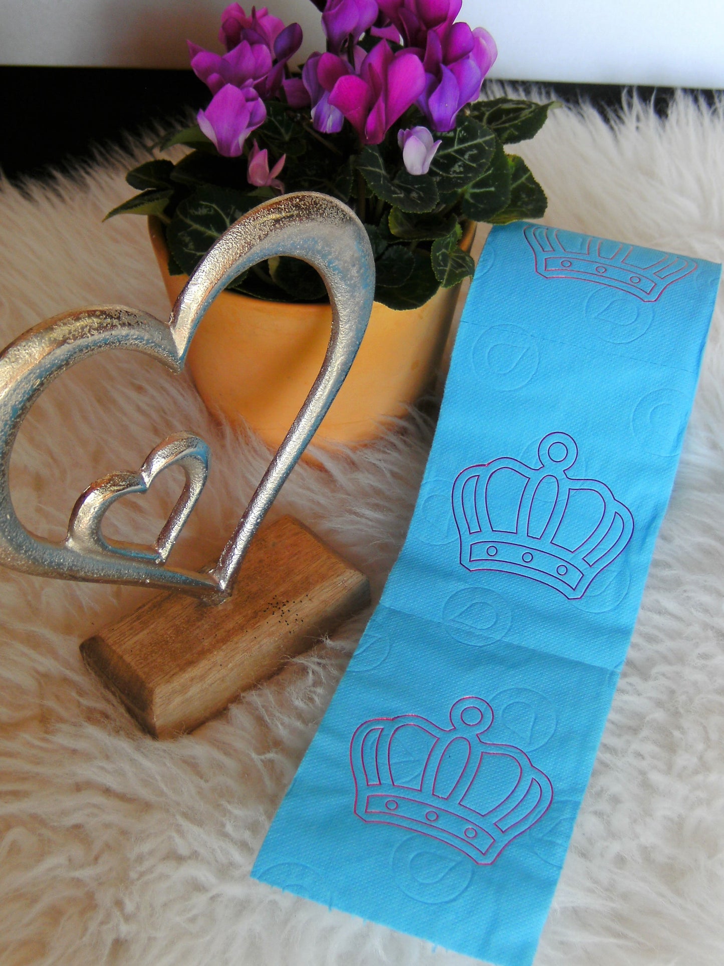 Red "crown"