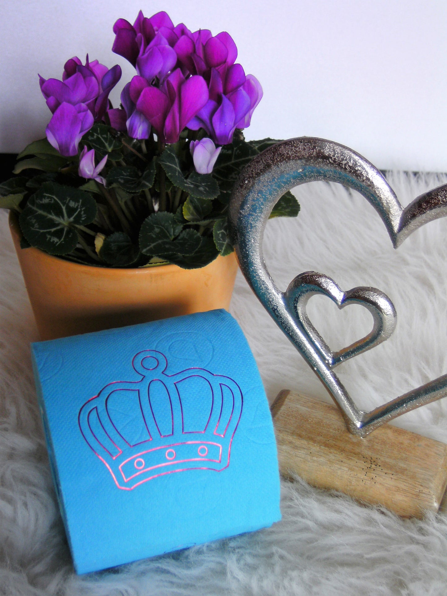 Red "crown"