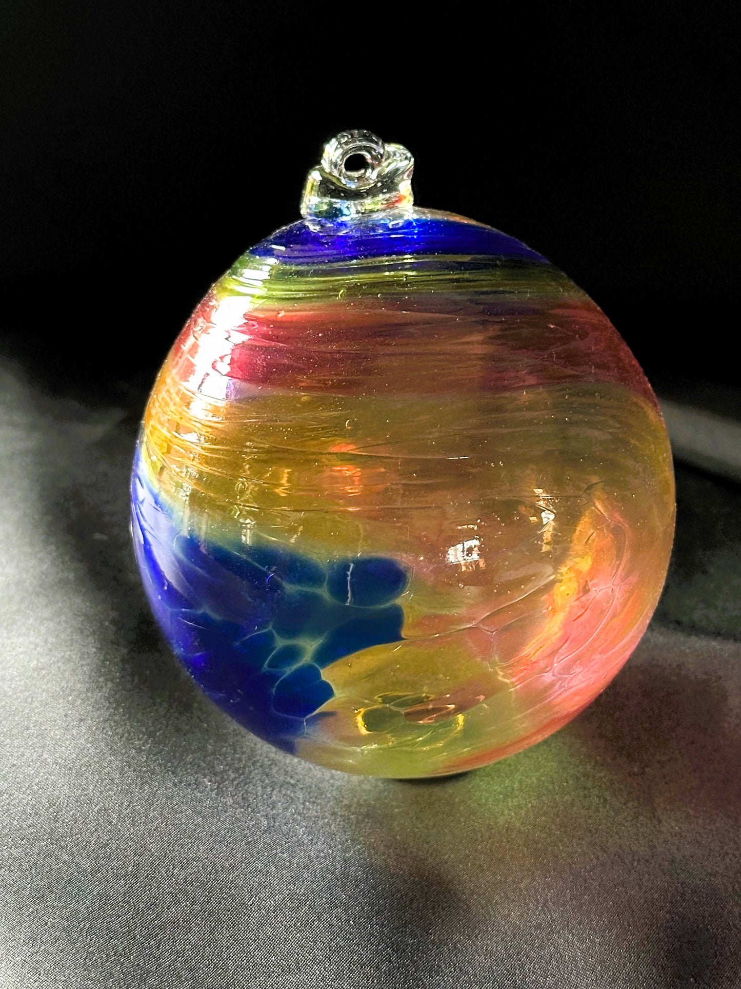 Mundgeblasene-Glaskugel - 3 farbiges Unikat mit Aufhängöse